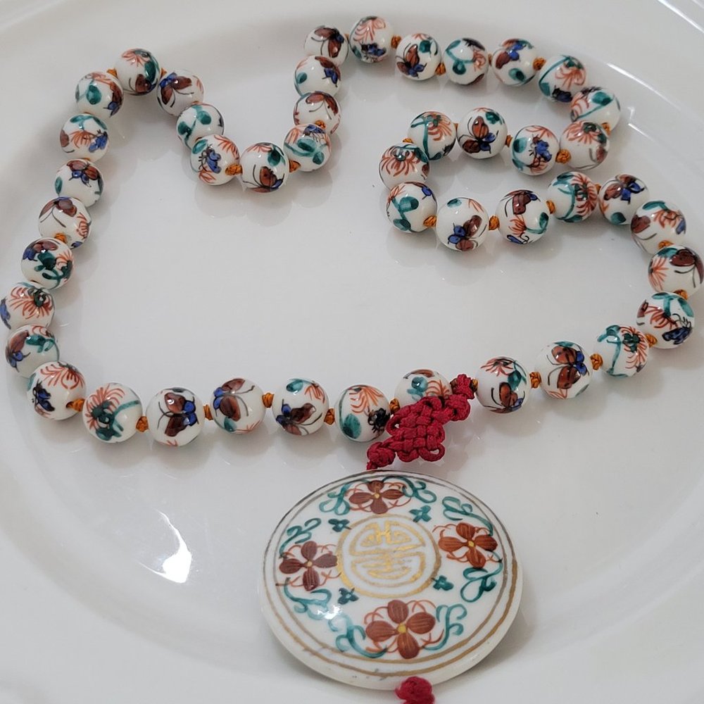ANTIQUE ORIENTAL Porcelain Spool Beads Vintage Necklace